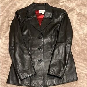 Black Leather Jacket with Notched Lapel and Tailored Silhouette